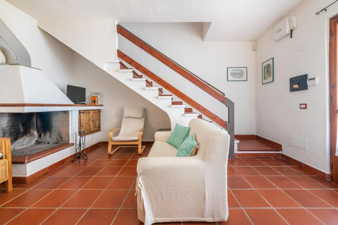 Damiano Holiday House Porto Columbu - Perd'E Sali Dış mekan fotoğraf