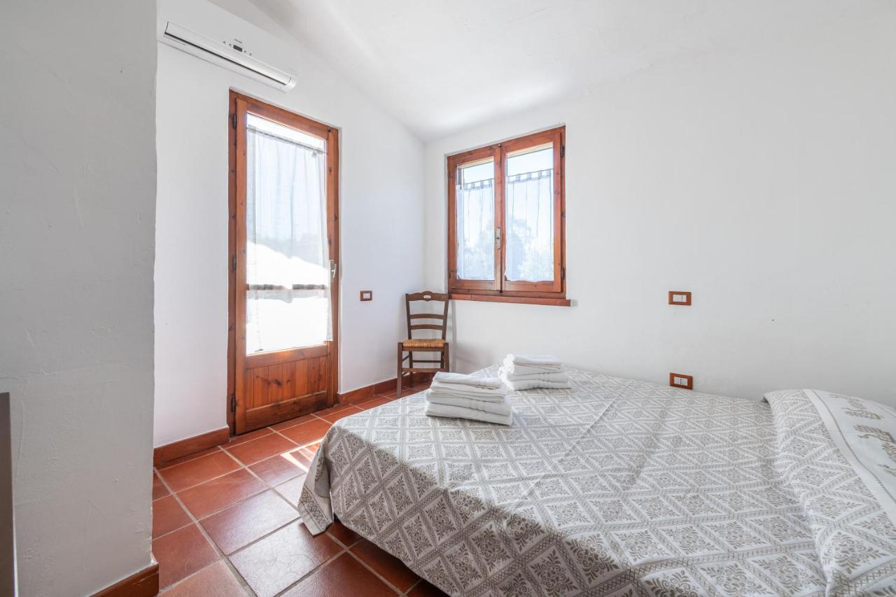 Damiano Holiday House Porto Columbu - Perd'E Sali Dış mekan fotoğraf